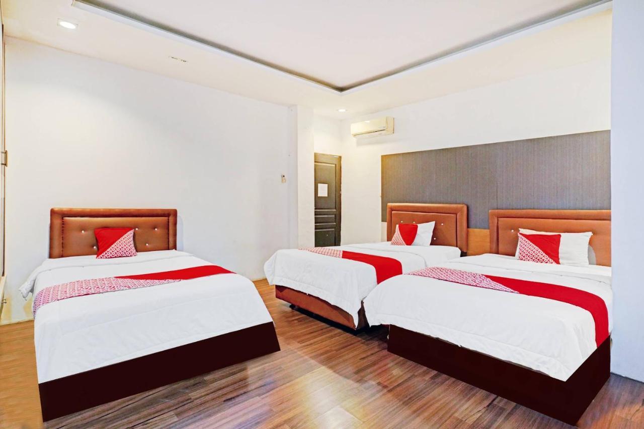 Oyo 90450 Sentra Inn Medan Ngoại thất bức ảnh